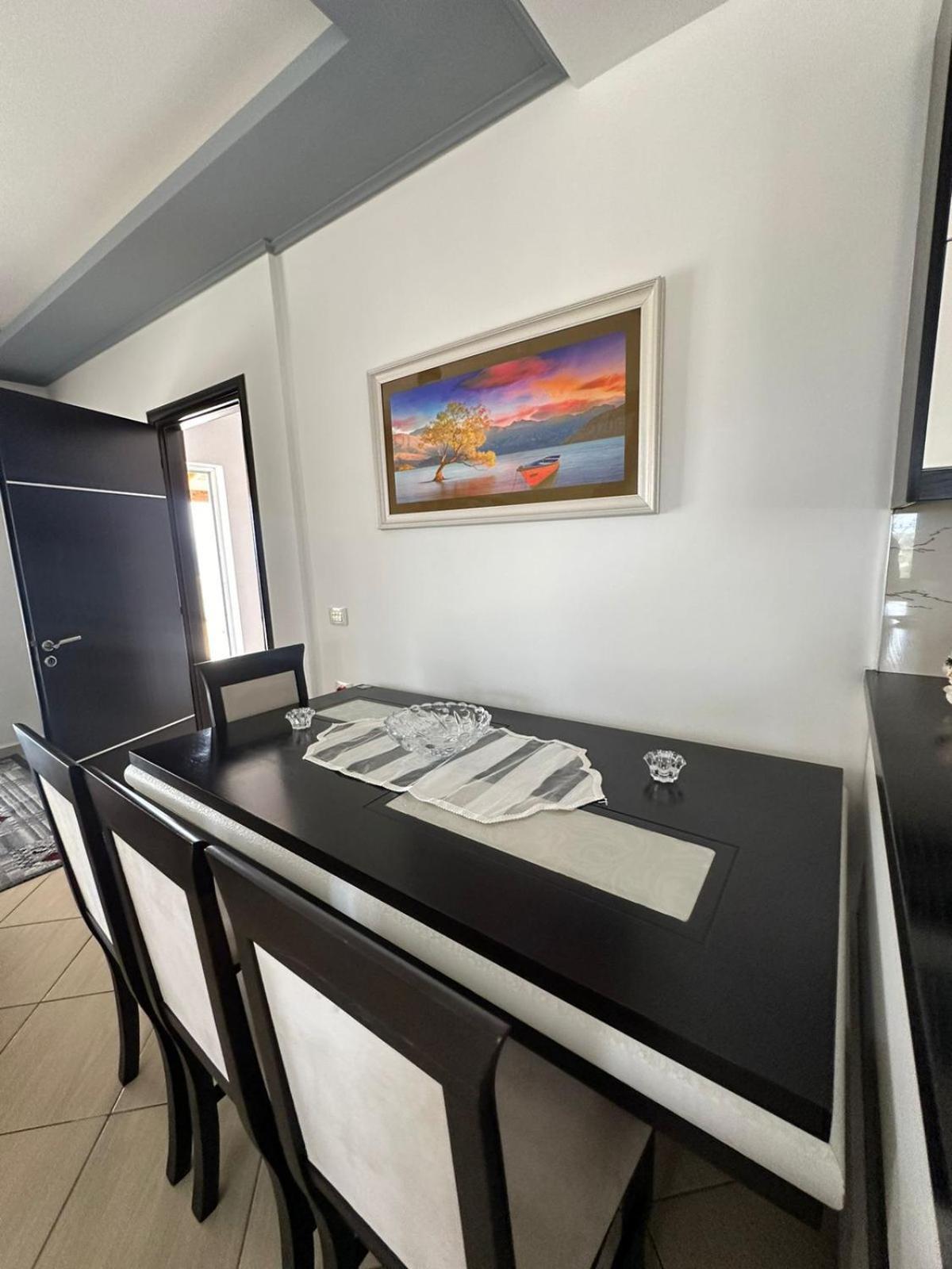 Apartments Berti Саранде Екстериор снимка