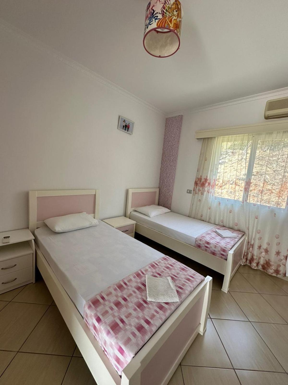 Apartments Berti Саранде Екстериор снимка