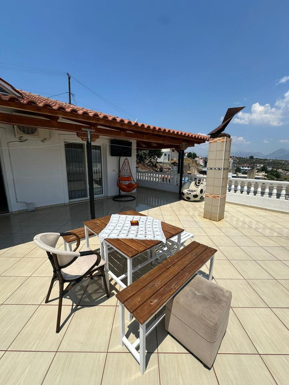 Apartments Berti Саранде Екстериор снимка